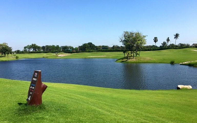 Rose Garden Golf Club /