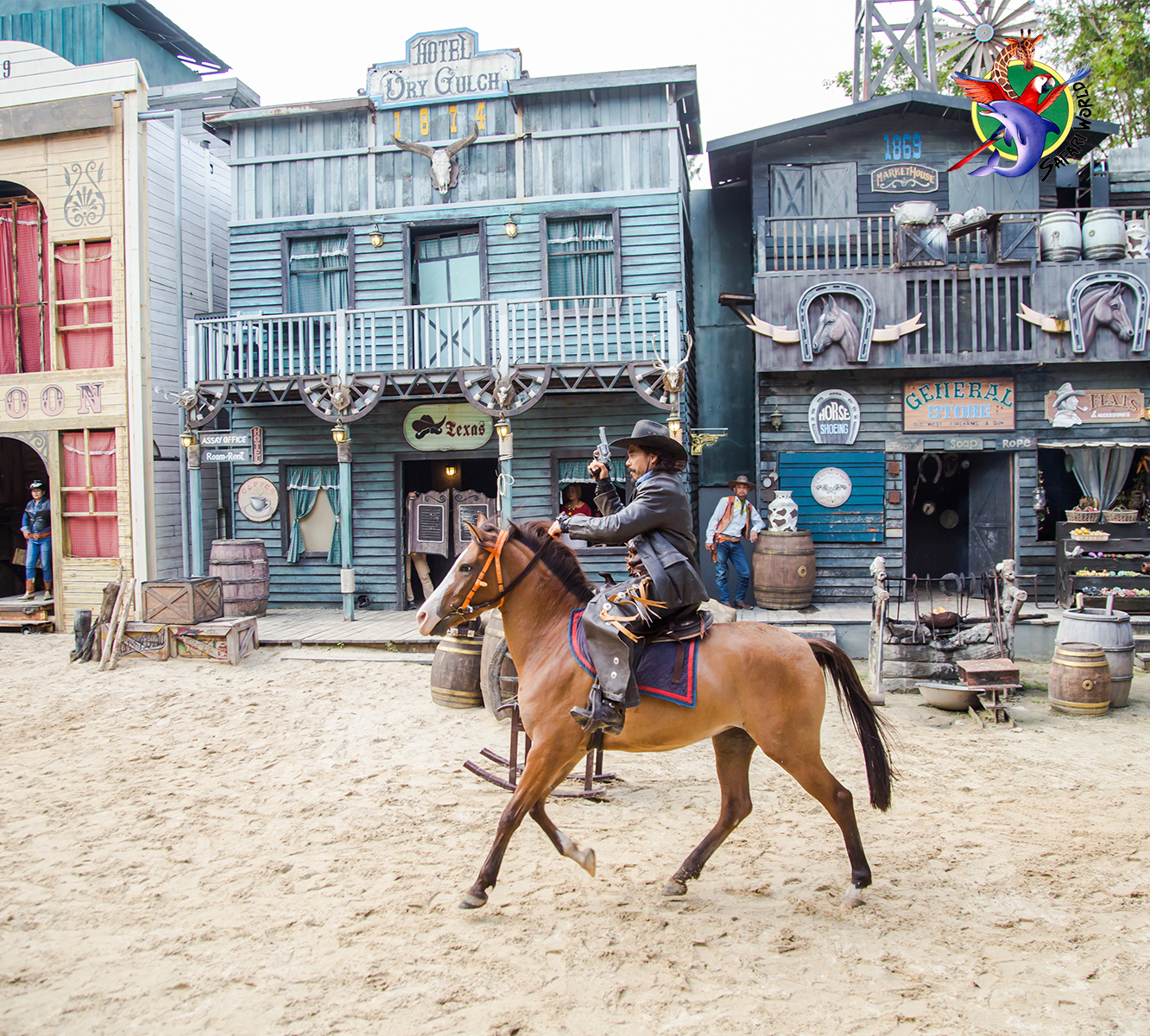 사파리 월드: 야생 동물과 해양 생물의 세계를 열다 – 방콕 근교의 짜릿한 모험