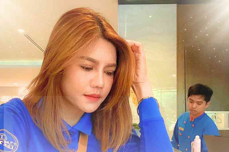 Guide ส้มส้ม อรุณ