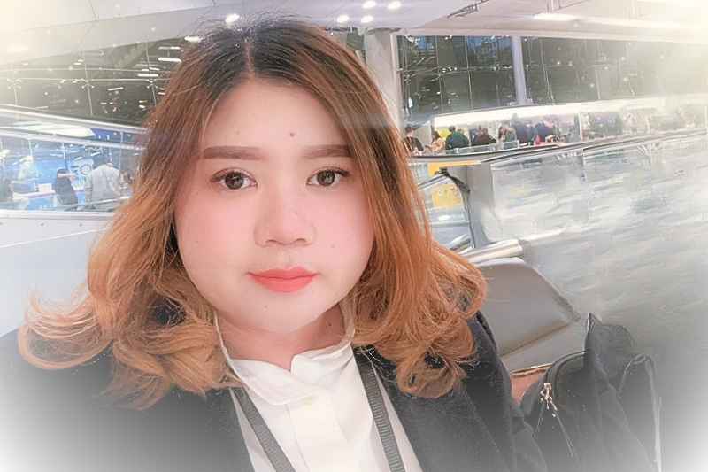 ไกด์ขับรถ เอมมี่