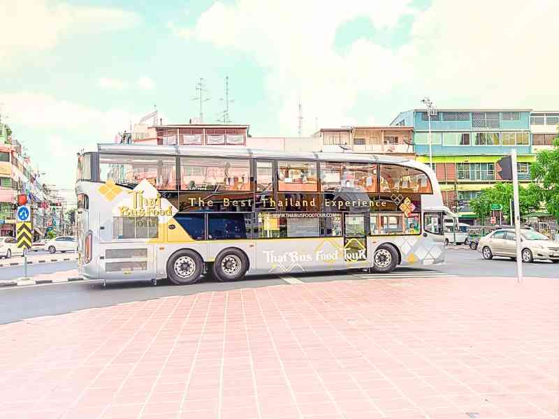 Thai bus food tour